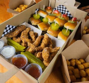 Easyslider Food 2025 04 07-Tower 22 District