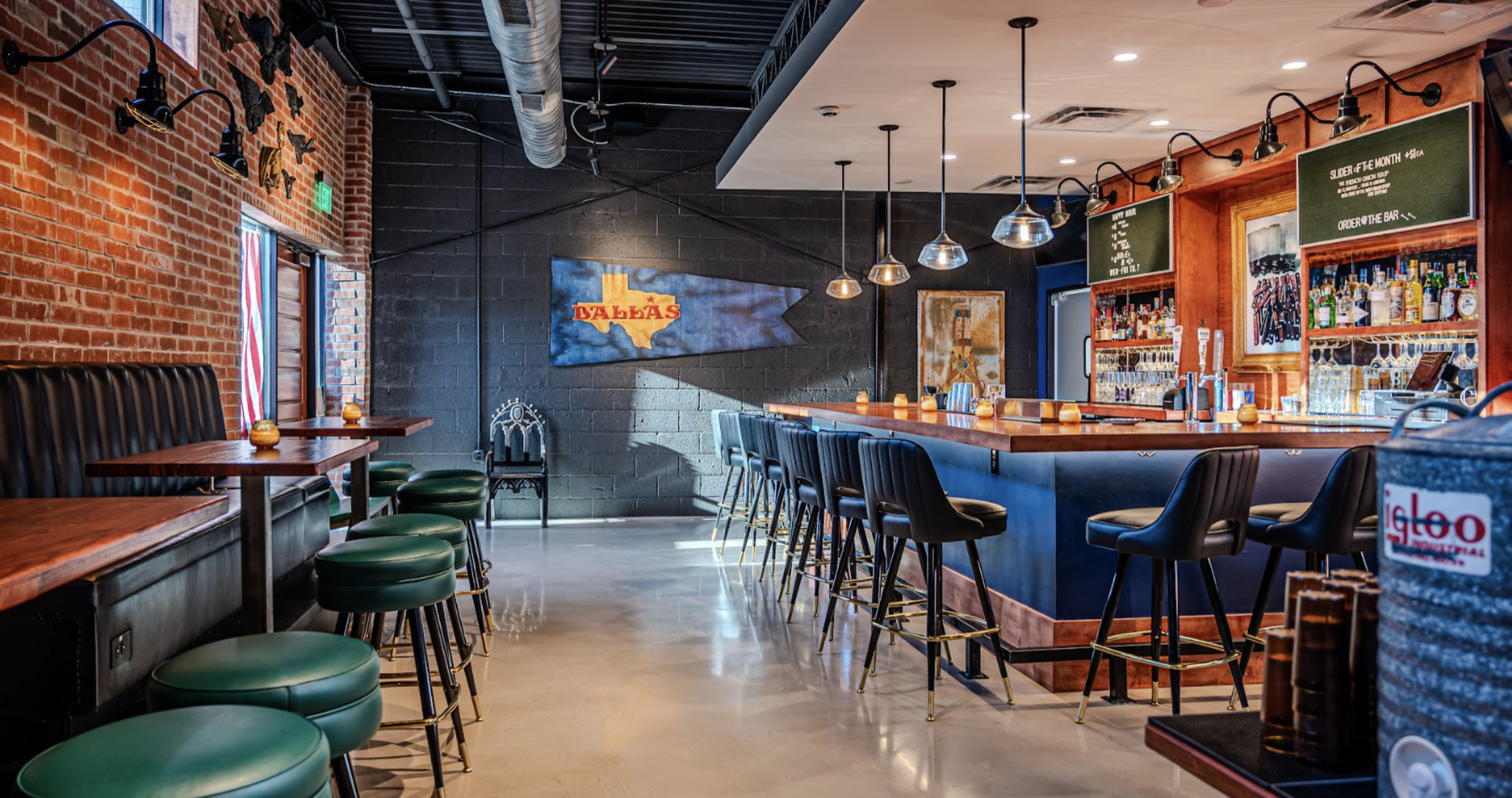 Easy Slider-Tower 22 District