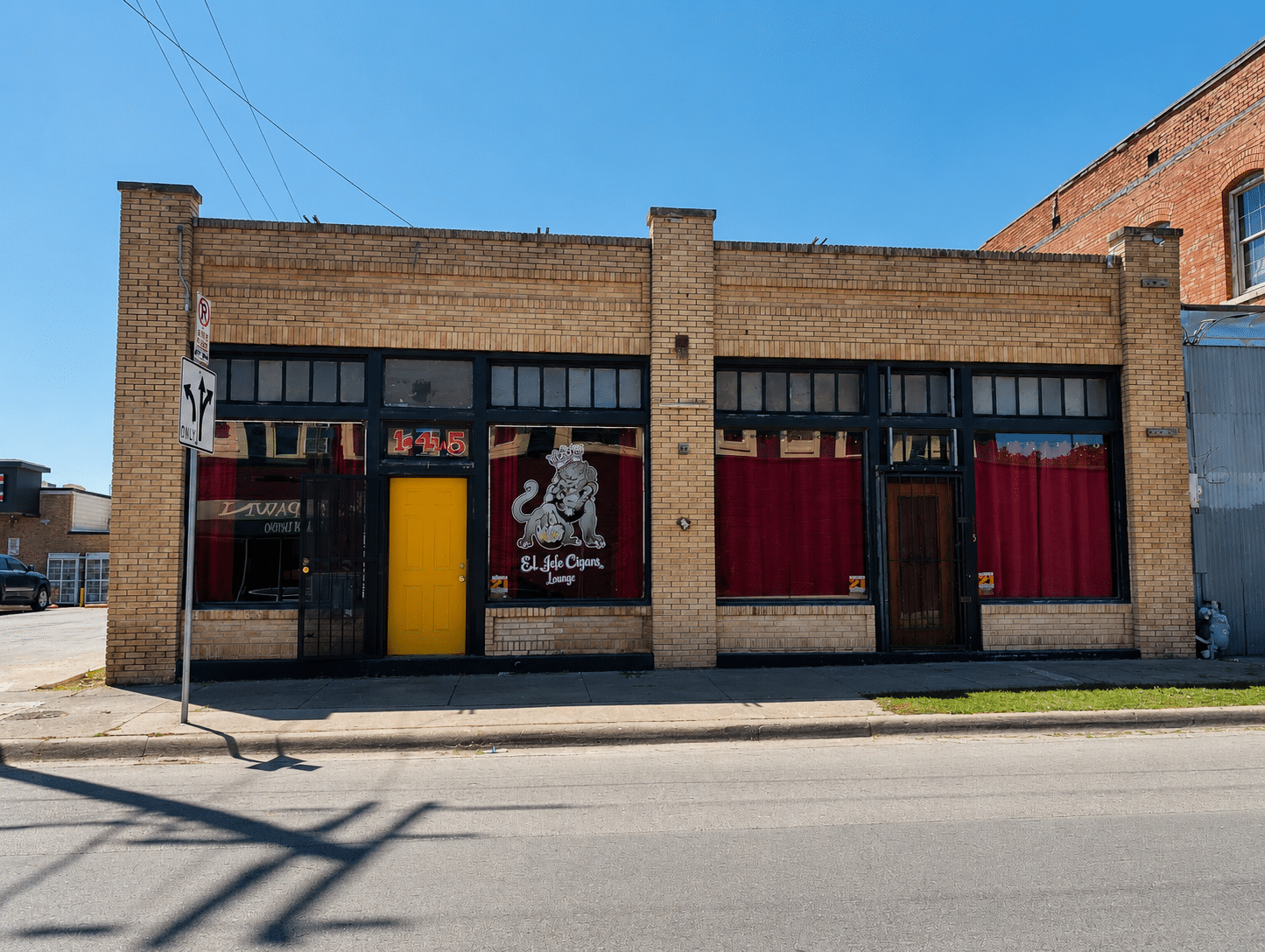 El Jefe Cigars-Tower 22 District